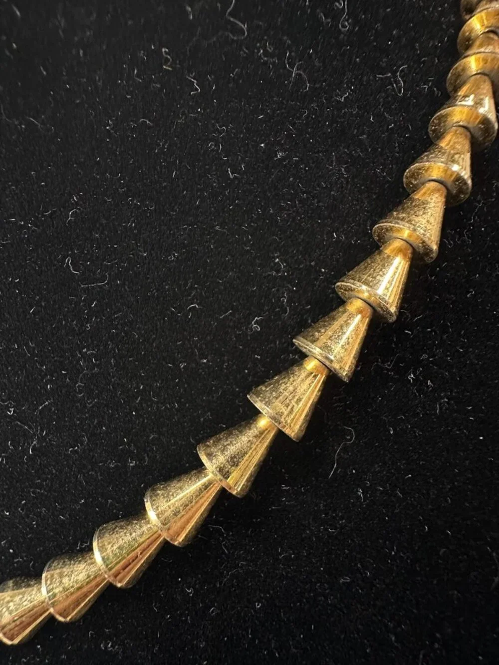 Vintage Napier Gold Tone Triangular Cone Necklace - Picture 4 of 9